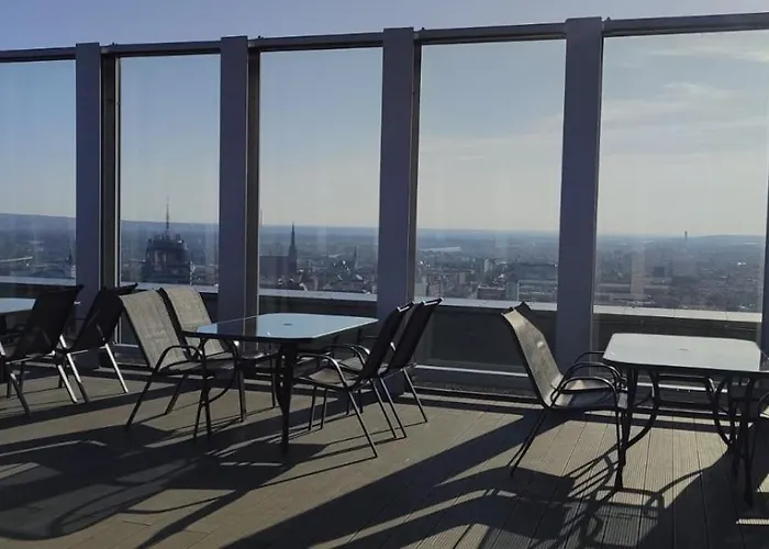 Urban Elite Private 2 Person Jacuzzi Hanza Tower *